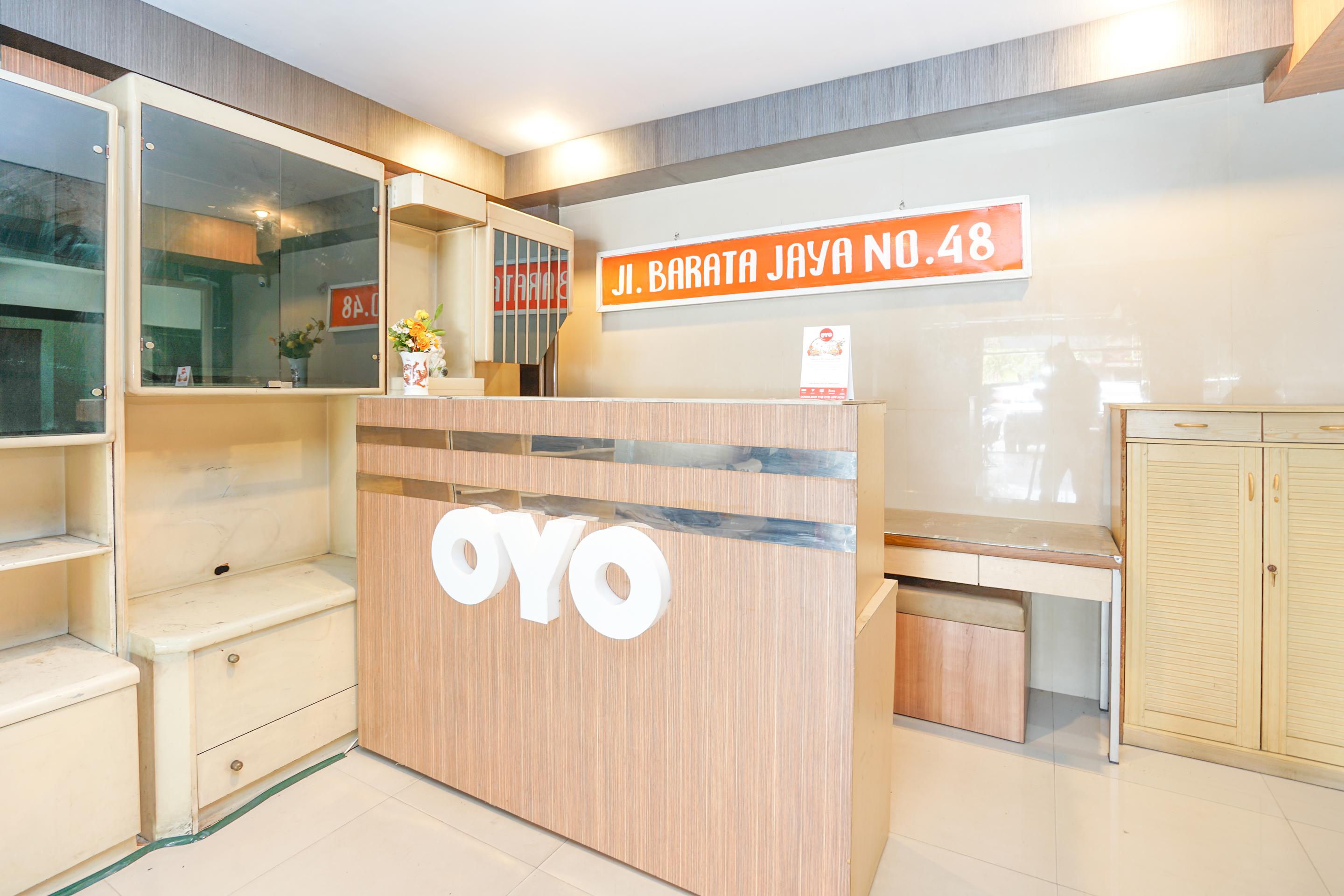 Oyo 164 Ang'S Residence Krukah Exterior photo
