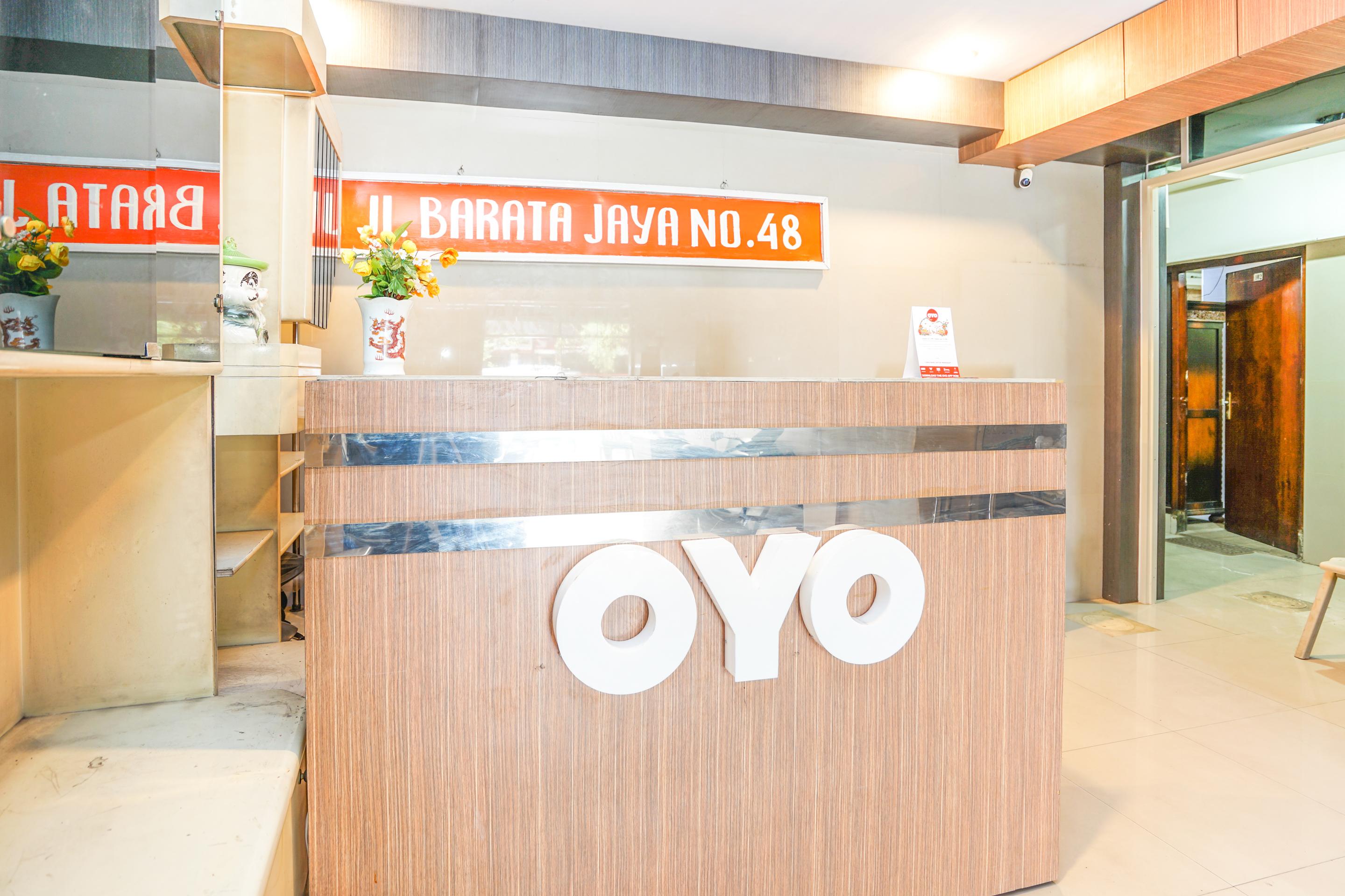 Oyo 164 Ang'S Residence Krukah Exterior photo